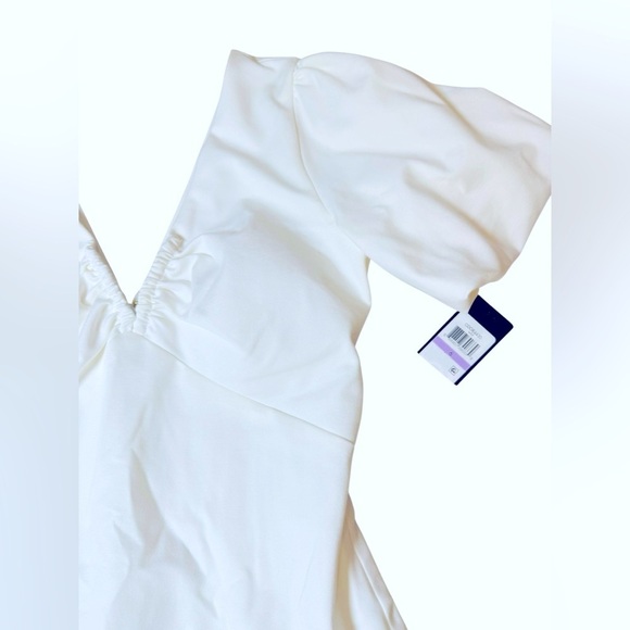 NWT GUESS White Puff Sleeve Wired V Mini Dress Size 6 - Picture 9 of 9